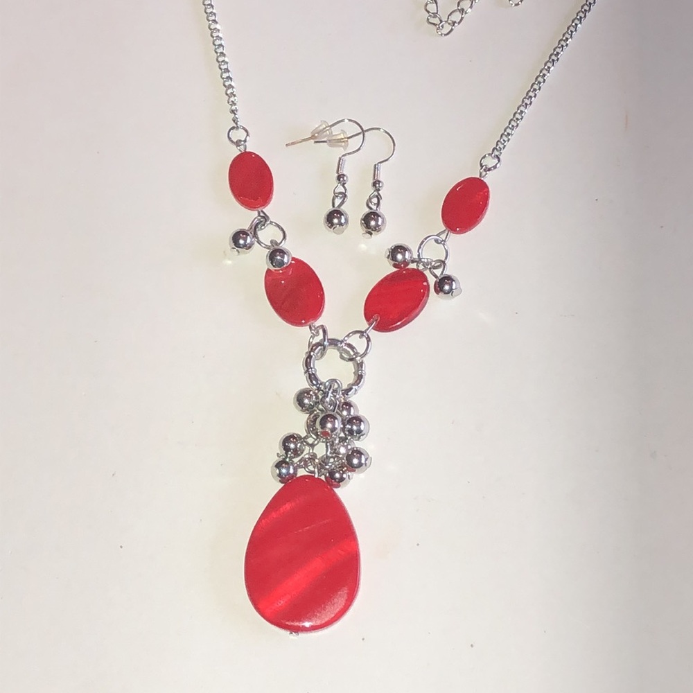 Silver Tone Red Teardrop Pendant Necklace and Earring Set